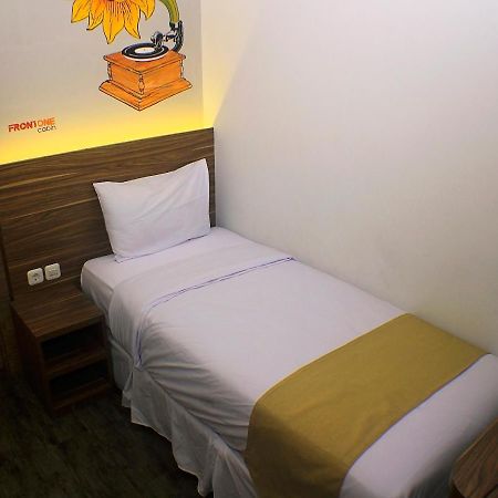 Front One Cabin Malioboro Jogja Yogyakarta Esterno foto