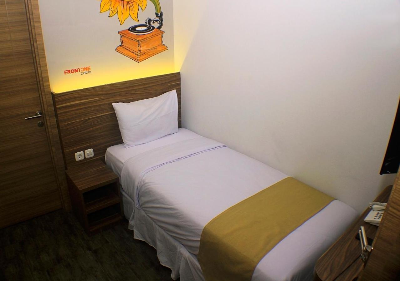 Front One Cabin Malioboro Jogja Yogyakarta Esterno foto